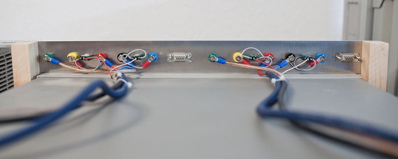 File:Rackblende-Agilent 6632B-ChristophK-IMG 9085-acr-1800.jpg