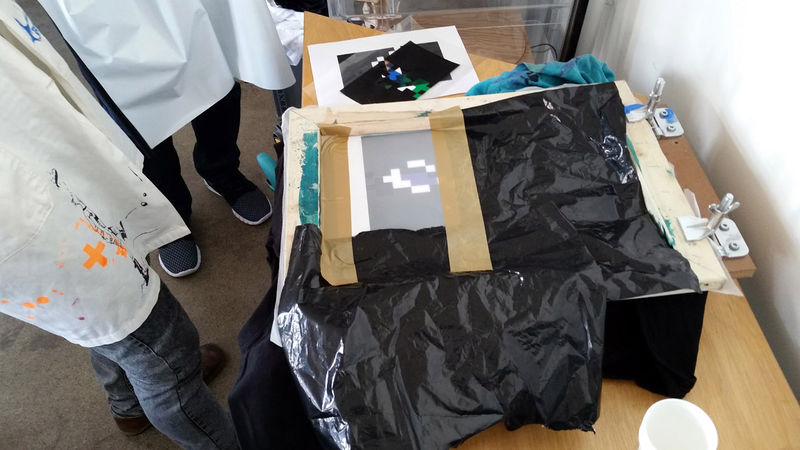 File:Siebdruck Attraktor 3.jpg