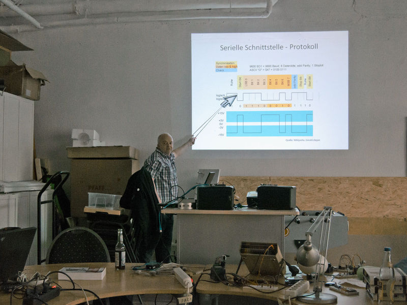 File:ElektronikStammtisch-20130605-CK-IMG 1819.jpg