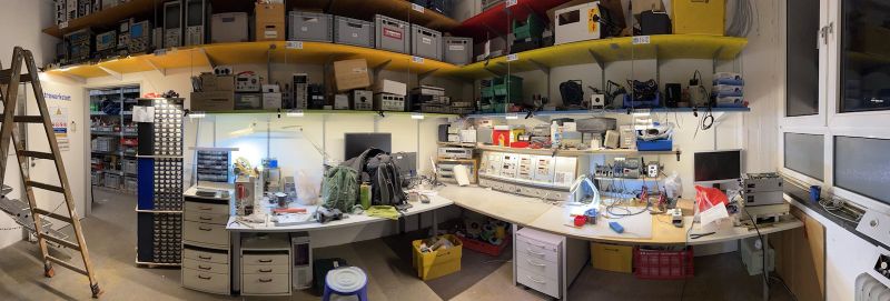 Die Aluprofile sind installiert, die LED-Strips noch improvisiert.