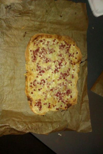 File:Funktionstest-backofen-flammkuchen.jpg