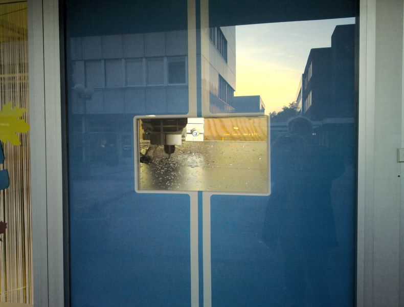 File:Installation im Schaufenster 001.jpg