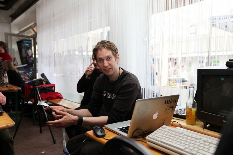 File:HMT1-CK 1664.JPG