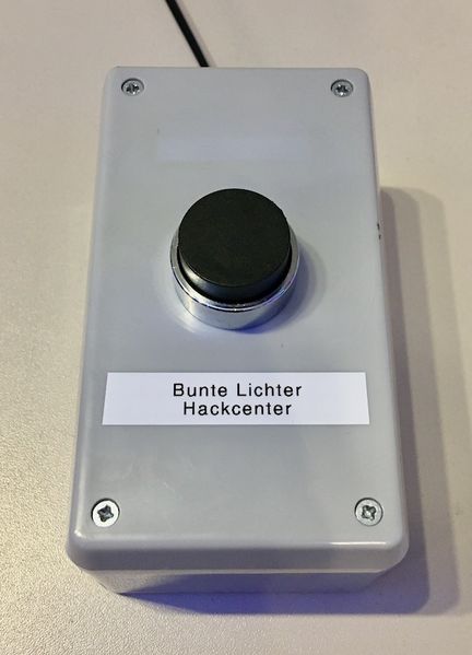 File:Button-hackcenter.jpg