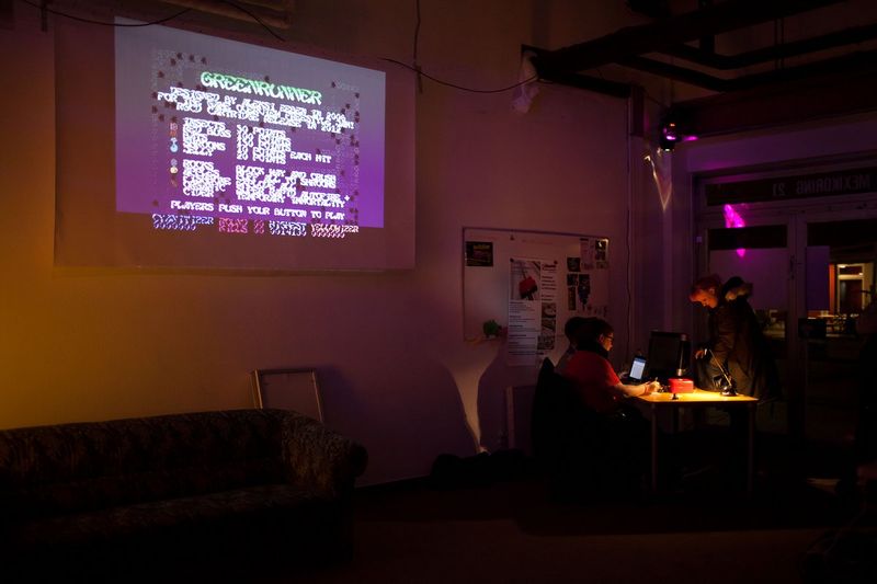 File:EOSParty12 2457.jpg