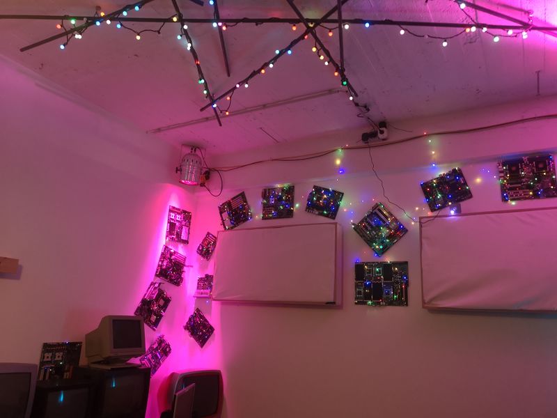 File:Attraktor Hackerspace 20221020.jpg