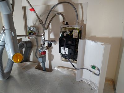 Der montierte Durchlauferhitzer nach dem entlüften.