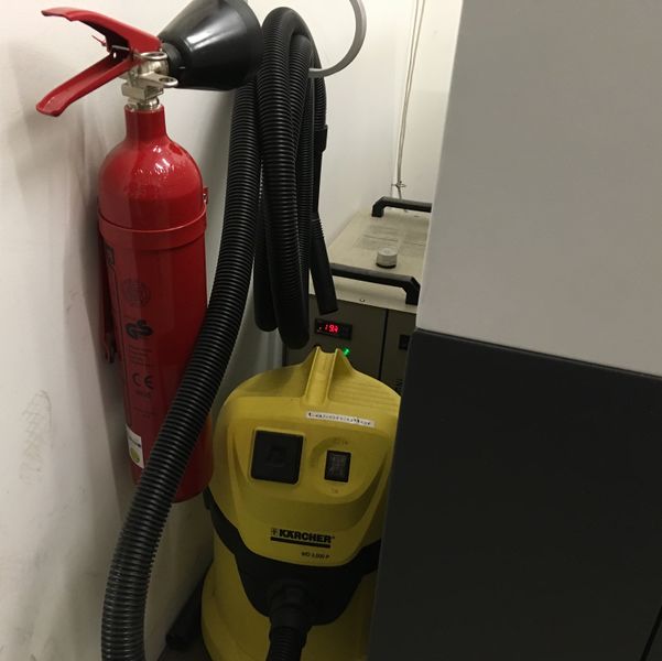 File:Laser links.jpg