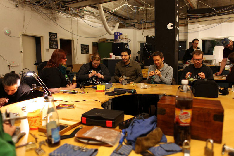 File:LockPickingWorkshop-20121205 2218.jpg