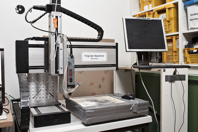 File:CNCFraese 1822.jpg